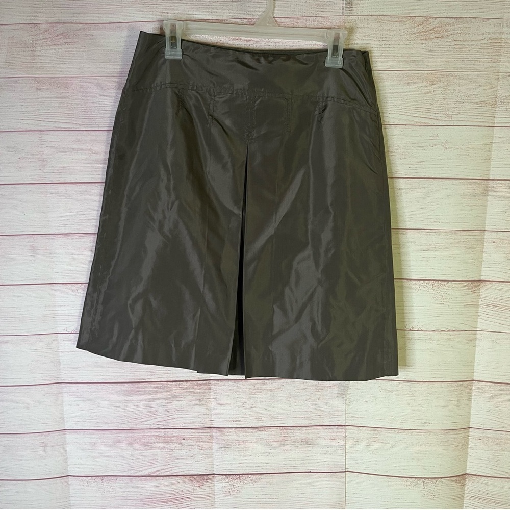 J Crew 100% Silk Pleat Front Skirtโ Size 6